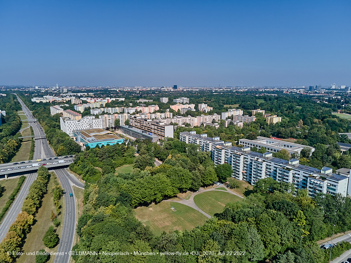 22.07.2022 - Plettzentrum und Montessori Schule in Neuperlach